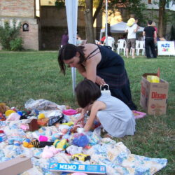 volontari in servizio civile presso fiera del baratto 3