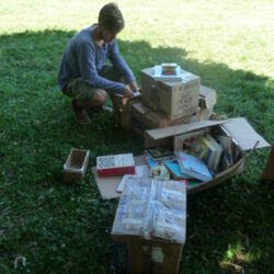 Fiera del Baratto 2015 - volontari al lavoro